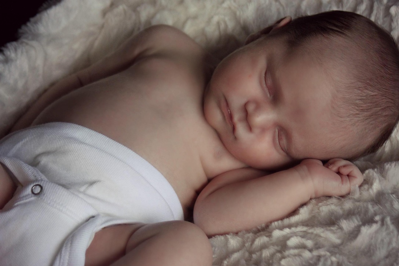 瞑想でストレス解消し、質の良い睡眠を得る方法は？