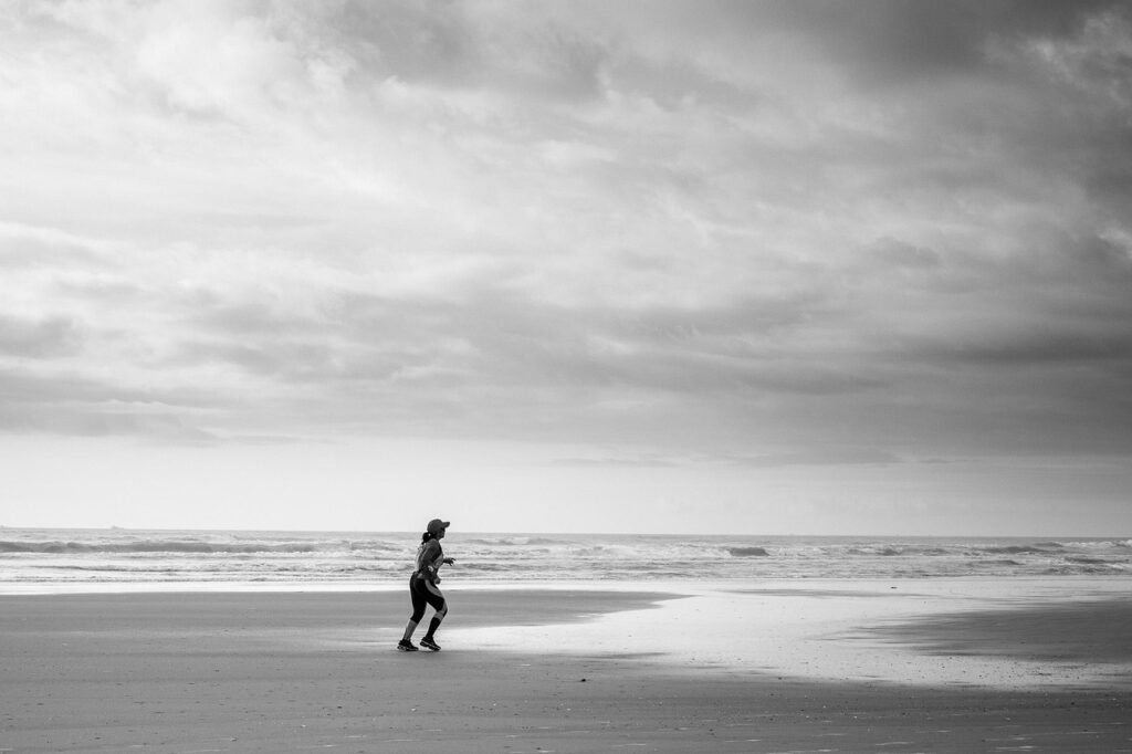 更年期のほてりと肌荒れの関係とは？