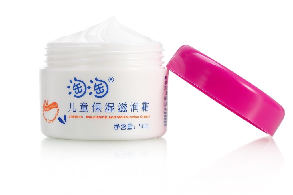 レチノールを使った乾燥対策に最適な保湿方法は？
